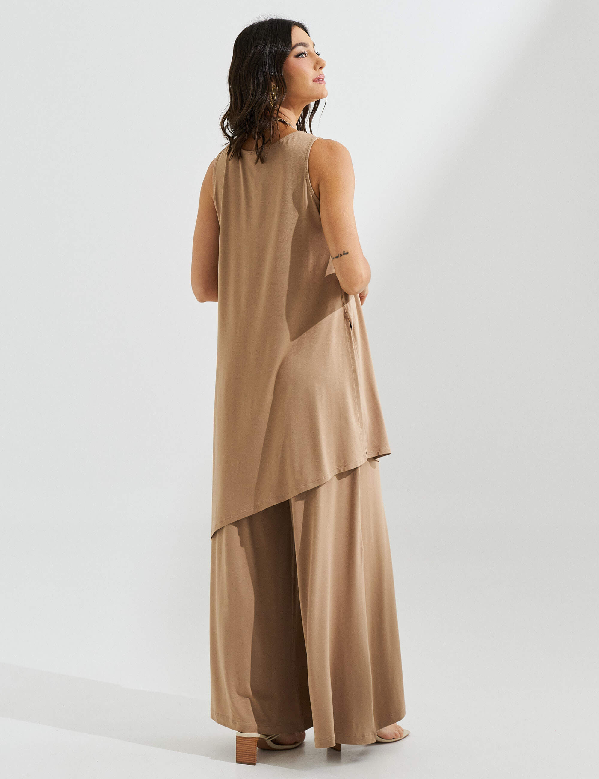 Conjunto Ariella Bege Awake