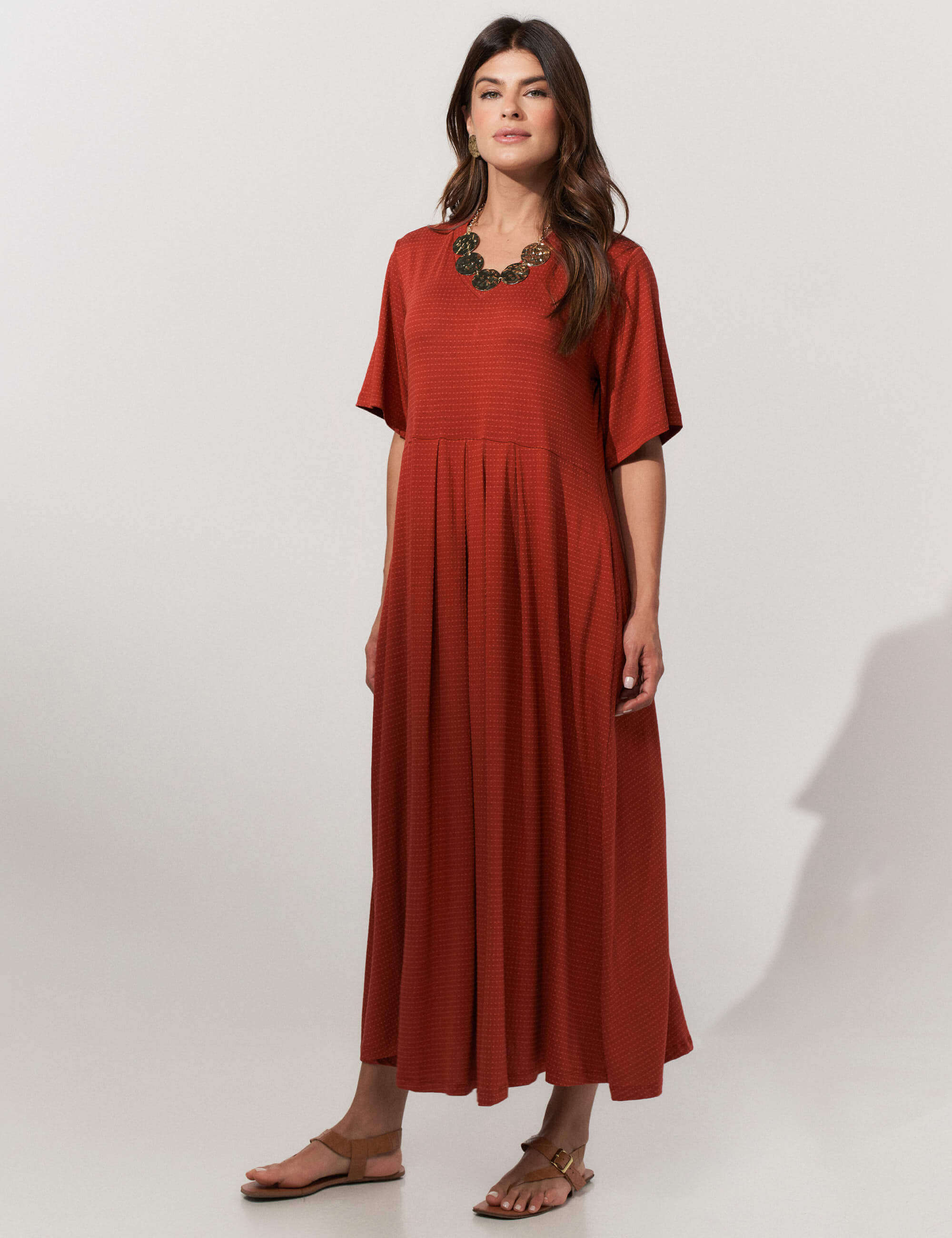 Vestido Poá Gene Marrom Galápagos