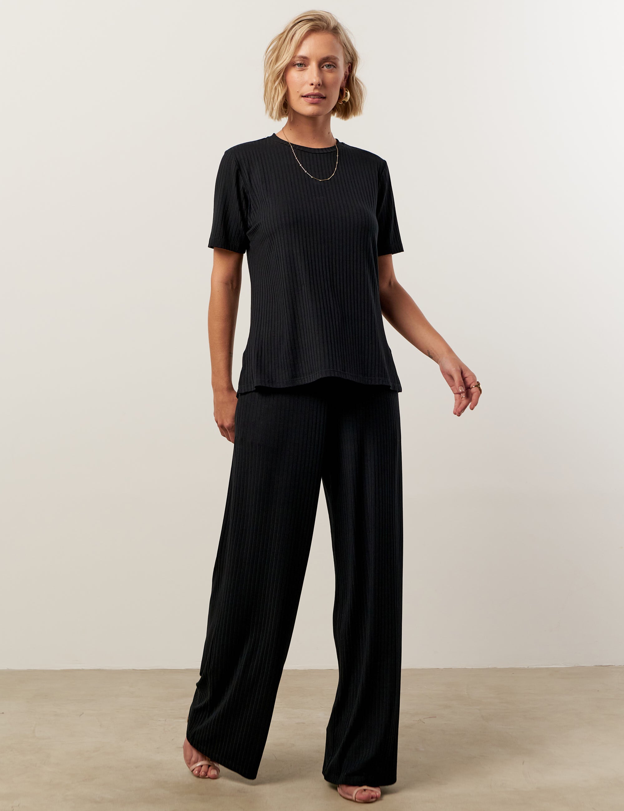 Blusa Canelado Henriqueta Preto