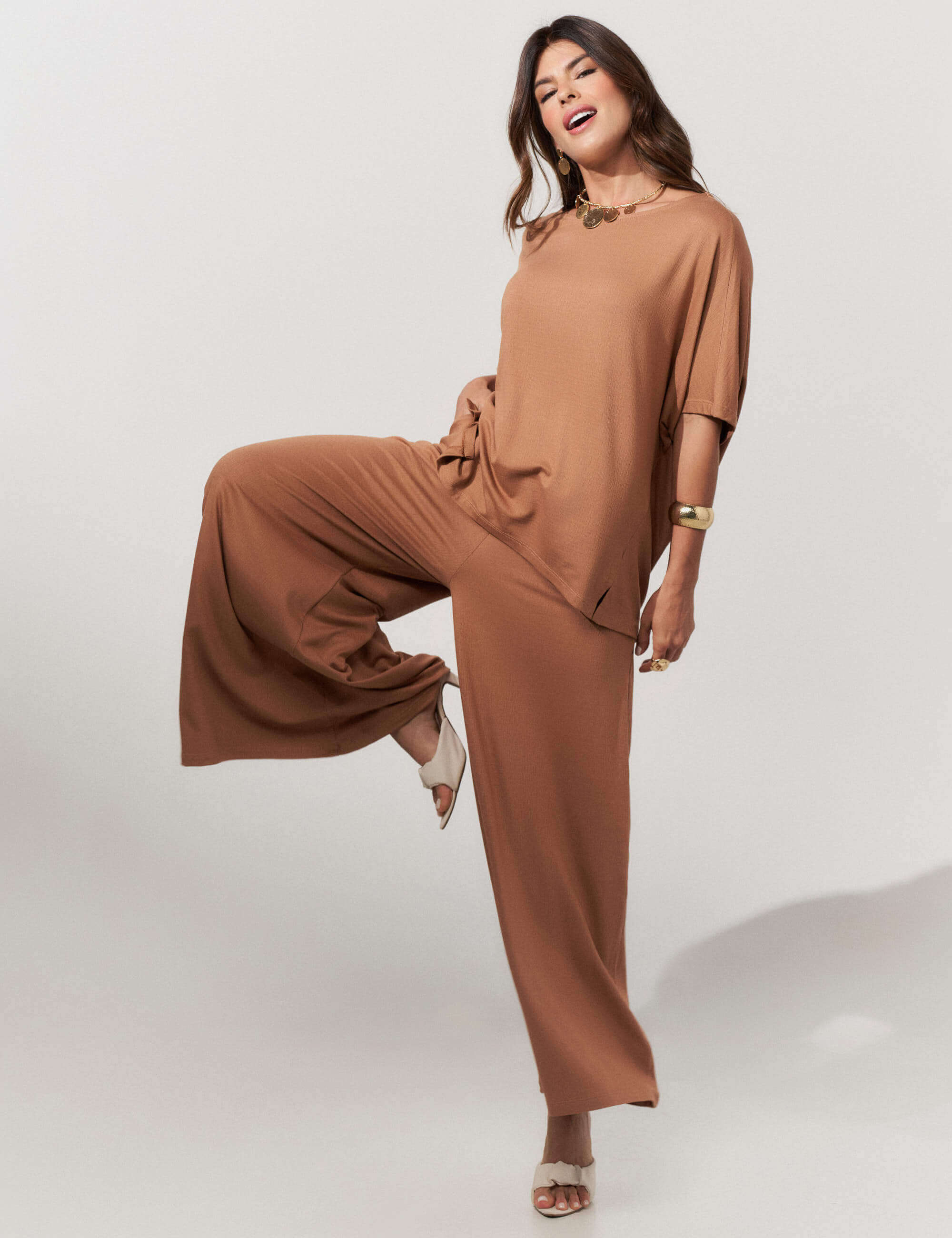 Conjunto Vicenza Lisa Caramelo Nougat