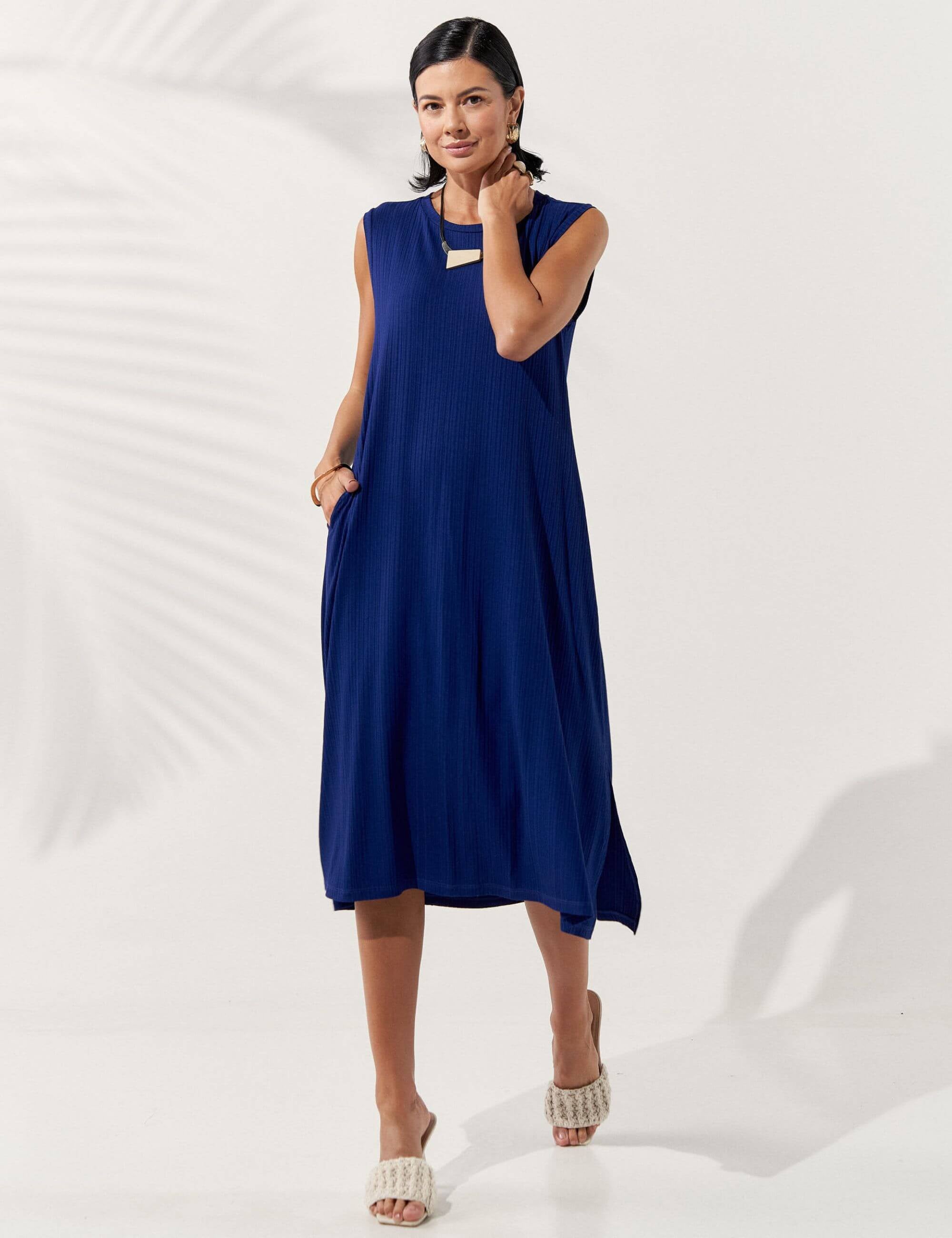 Vestido Canelado Nayla Azul Profundo