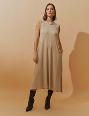 Vestido Canelado Nayla Bege MPB