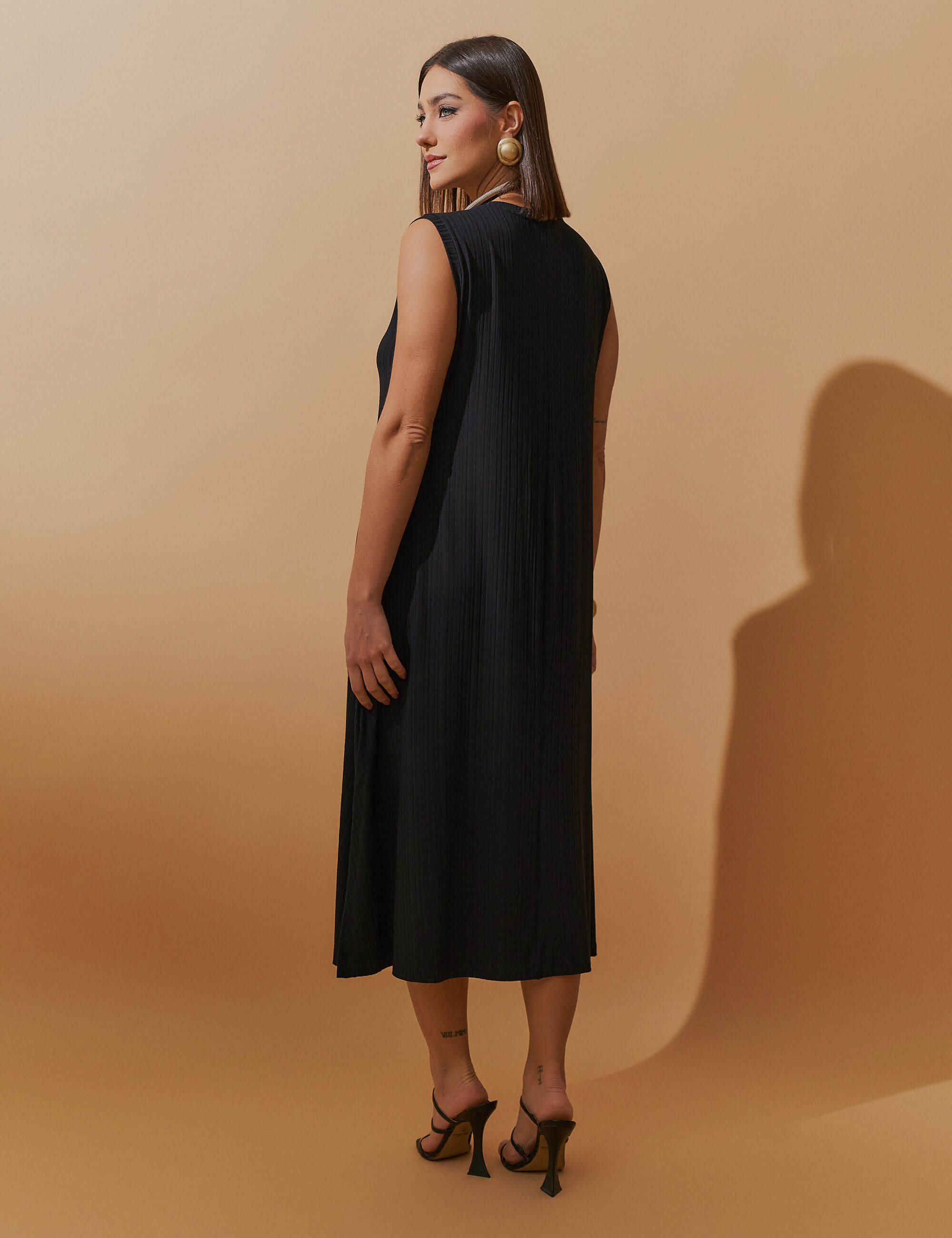 Vestido Canelado Nayla Preto