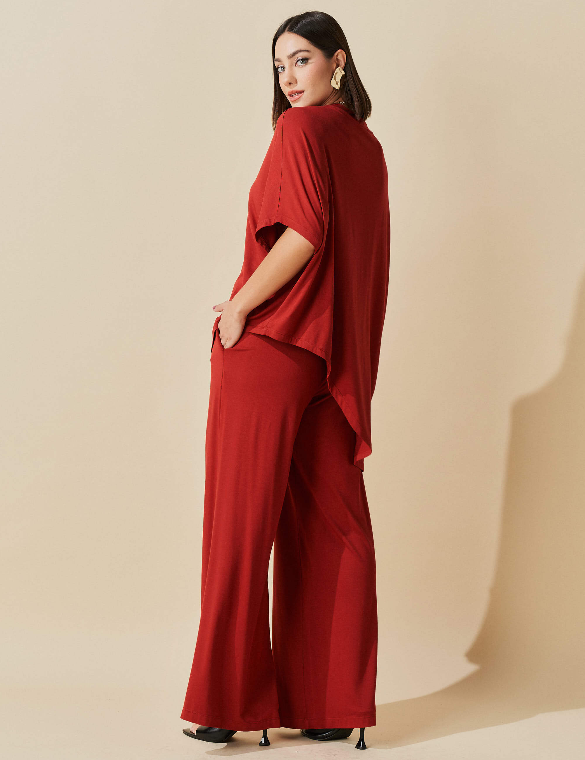 Conjunto Olga Marrom Galápagos