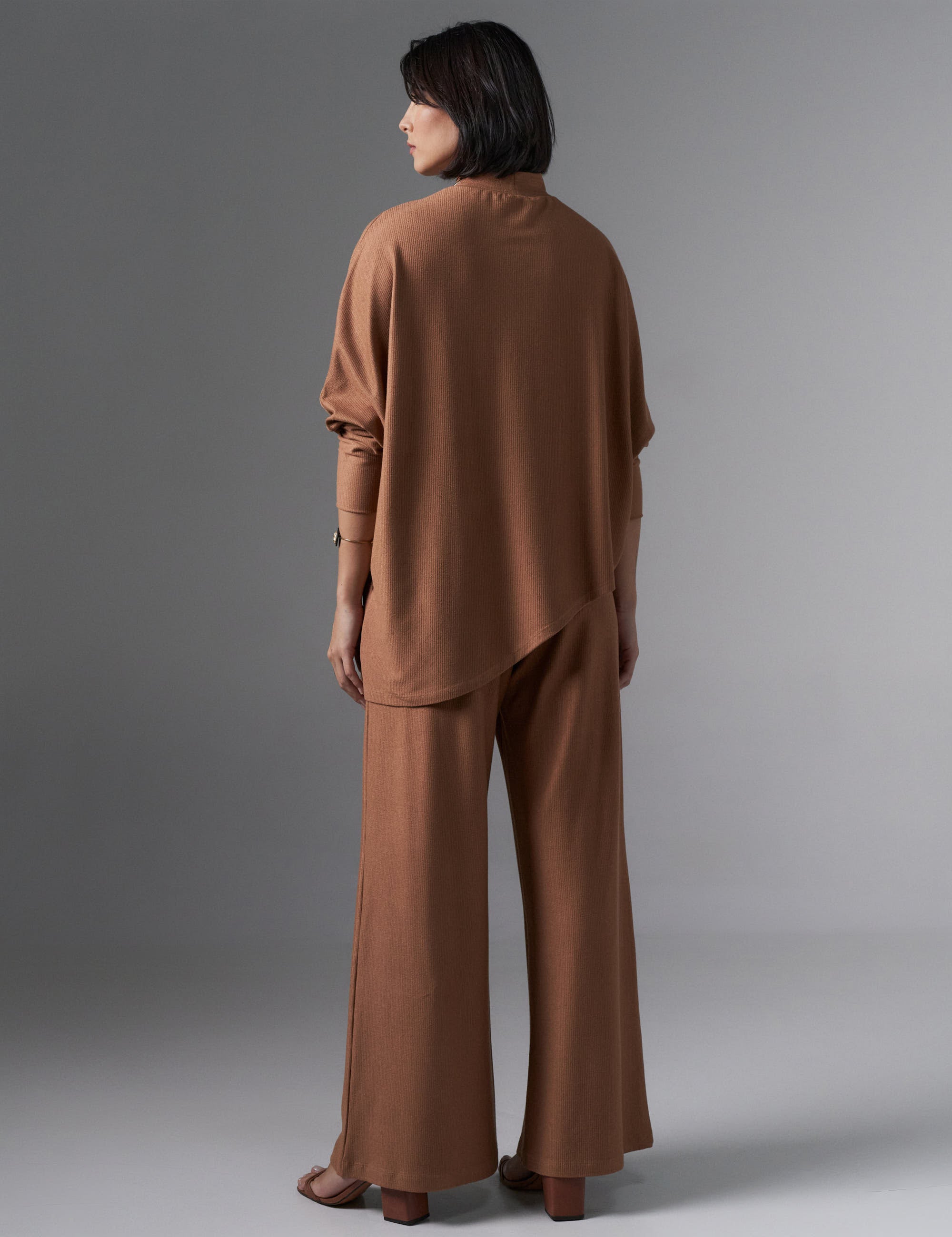 Blusa Creponado Raquel Mocha Mousse