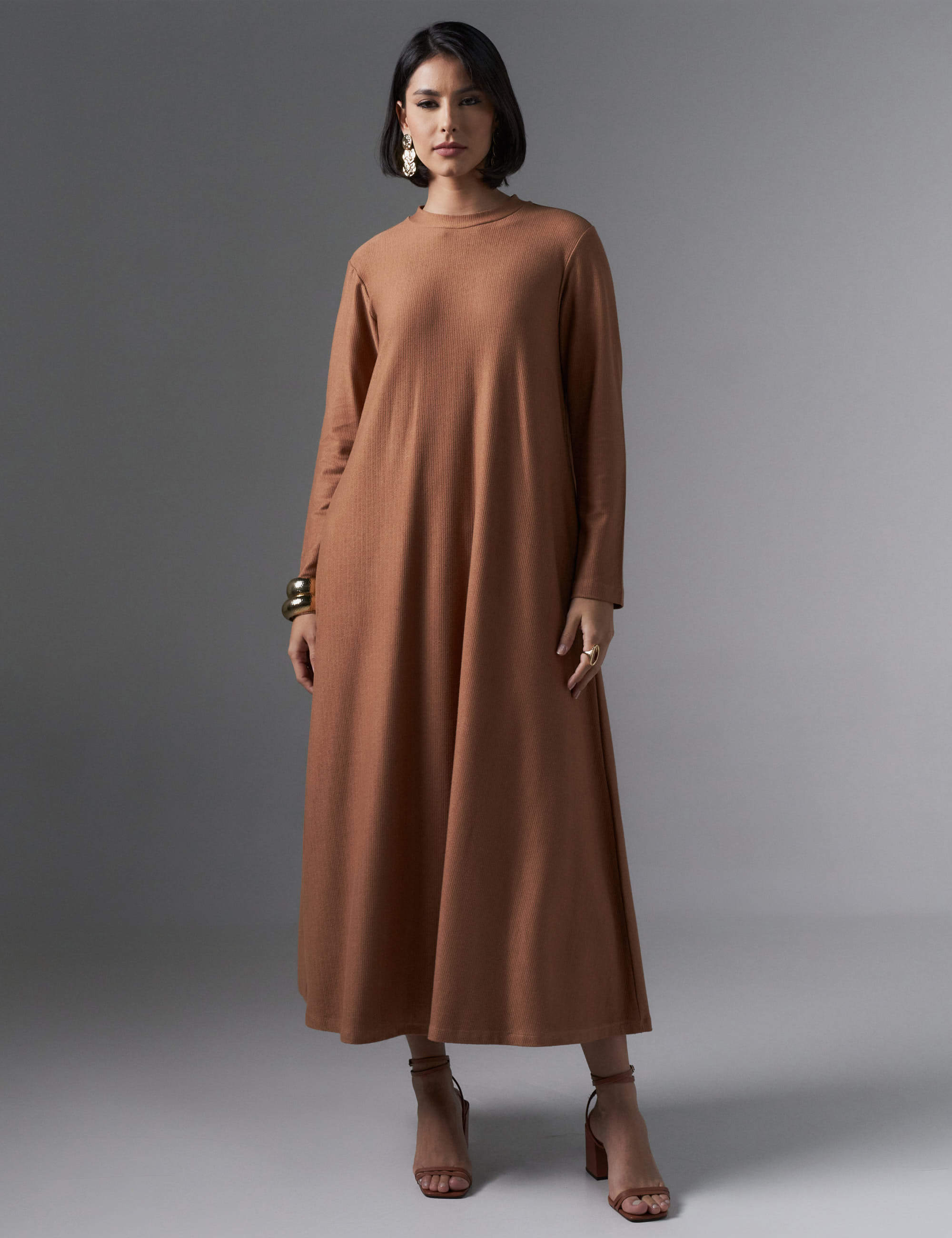 Vestido Creponado Regia Caramelo Nougat