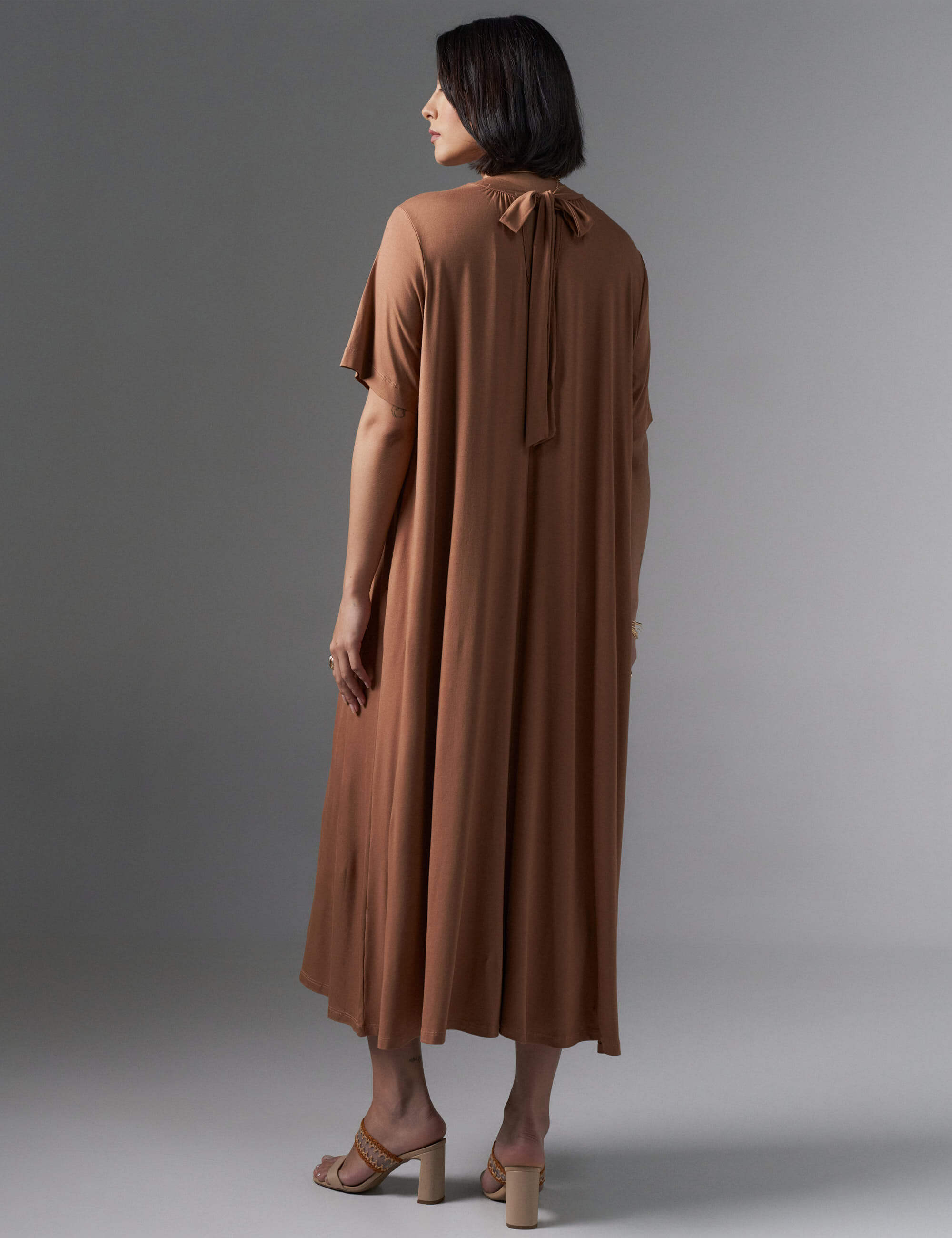 Vestido Rebeca Caramelo Nougat