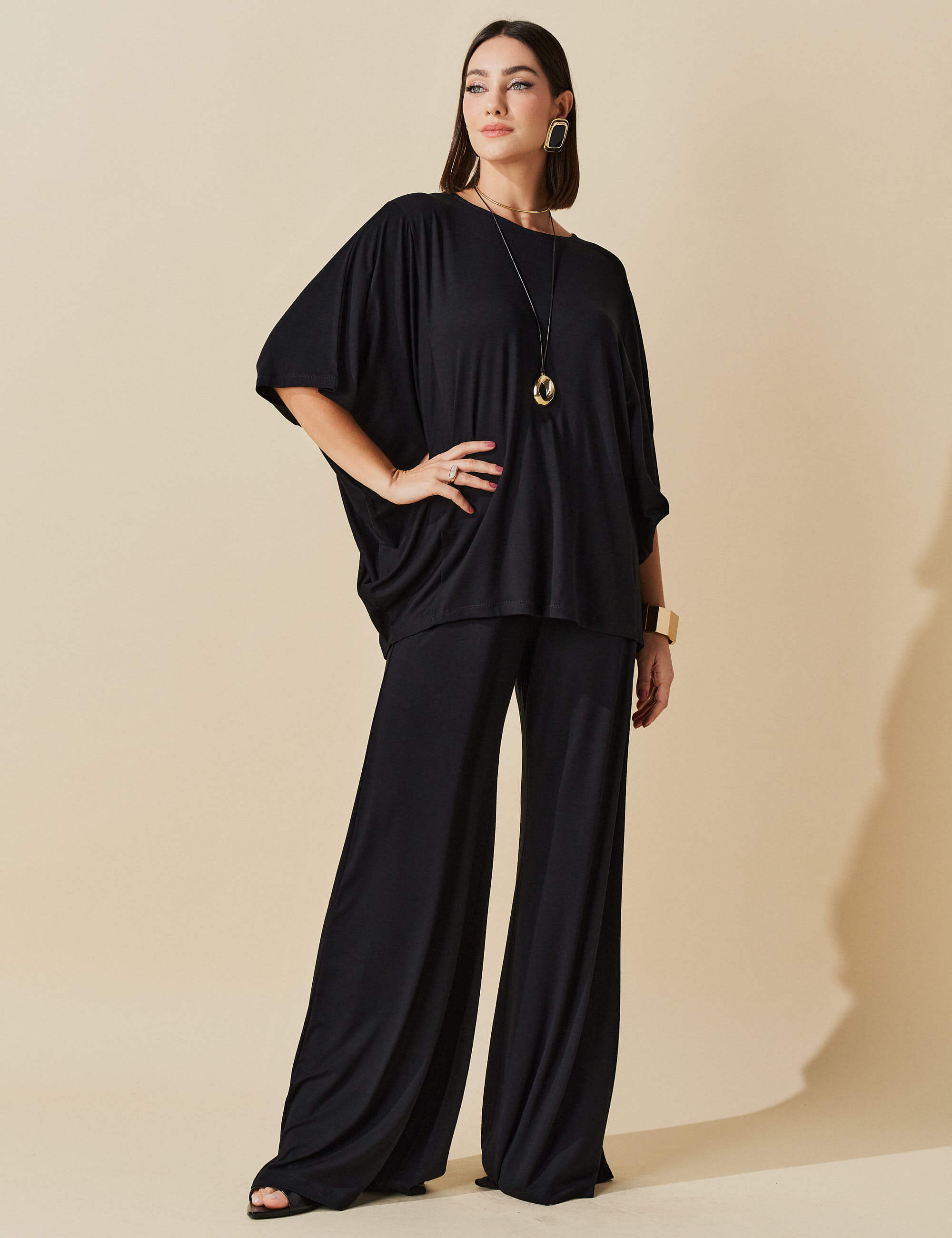 Conjunto Titania Preto
