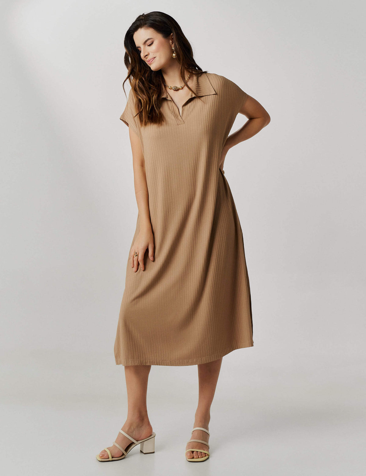 Vestido Canelado Vitoria Bege Awake