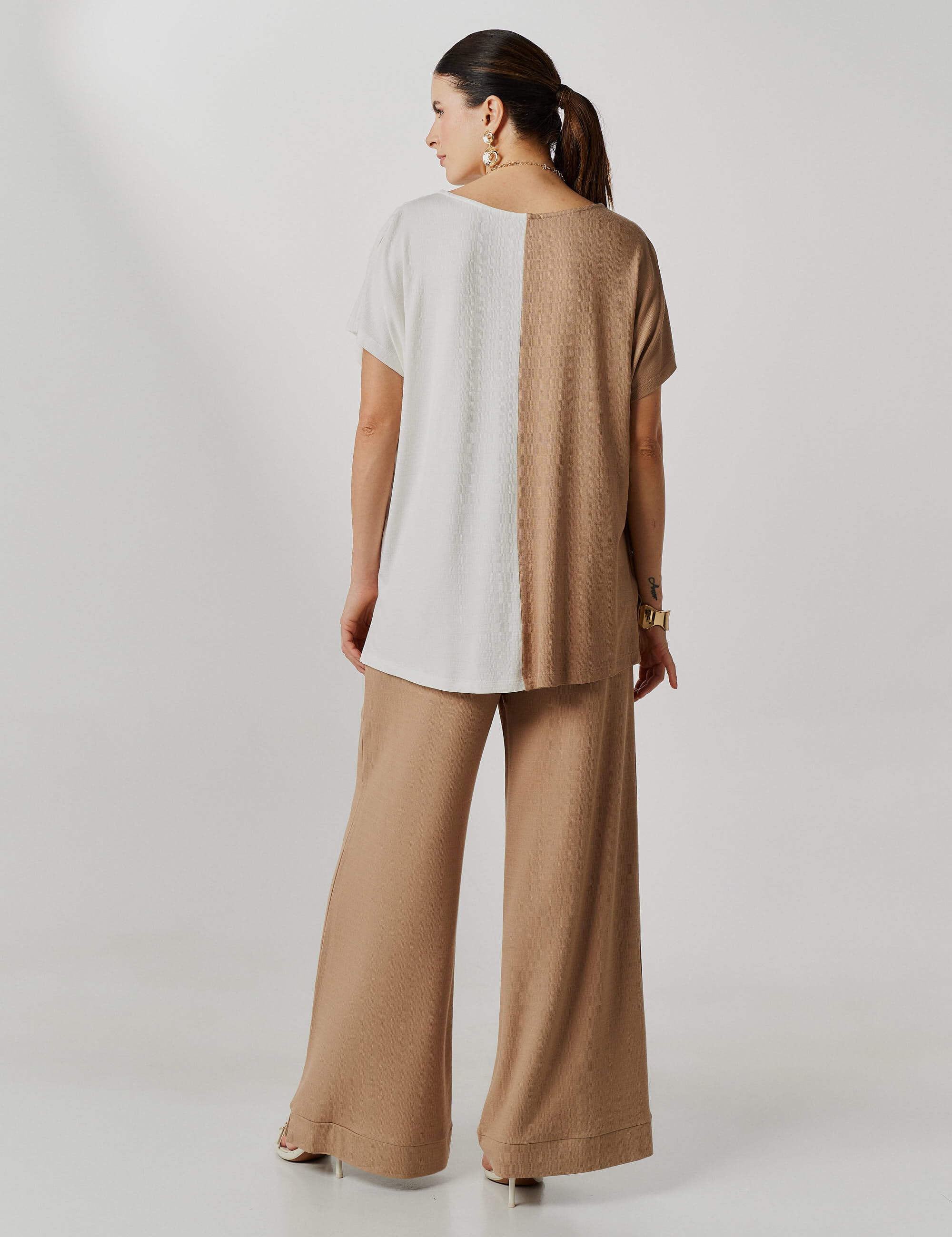 Conjunto Vicenza Valentina Bege/ Off White