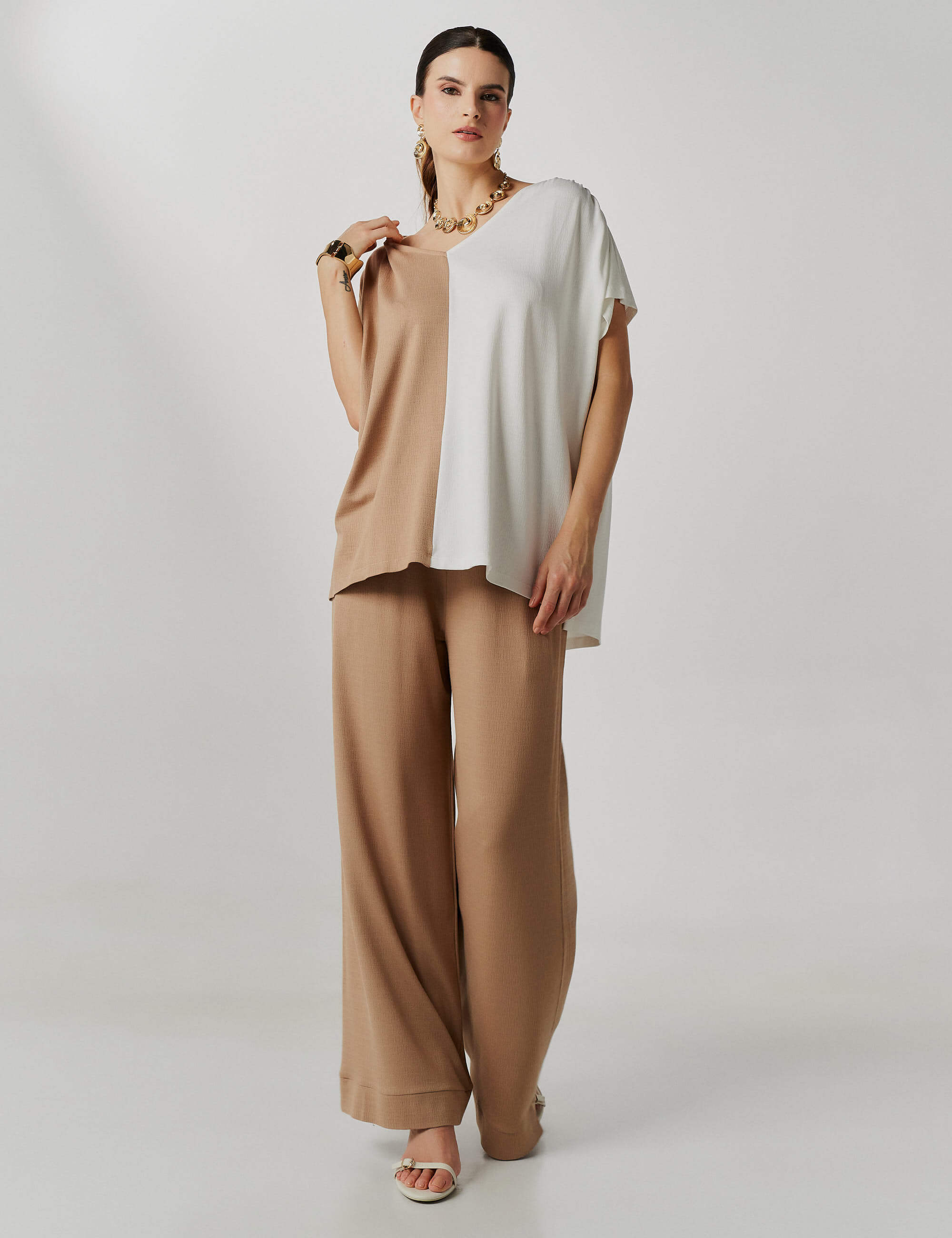 Conjunto Vicenza Valentina Bege/ Off White