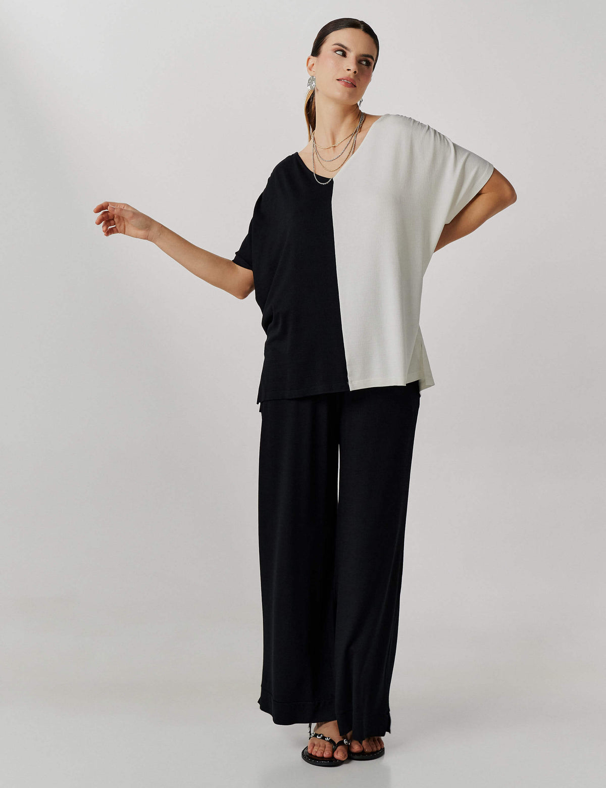 Conjunto Vicenza Valentina Preto/ Off White