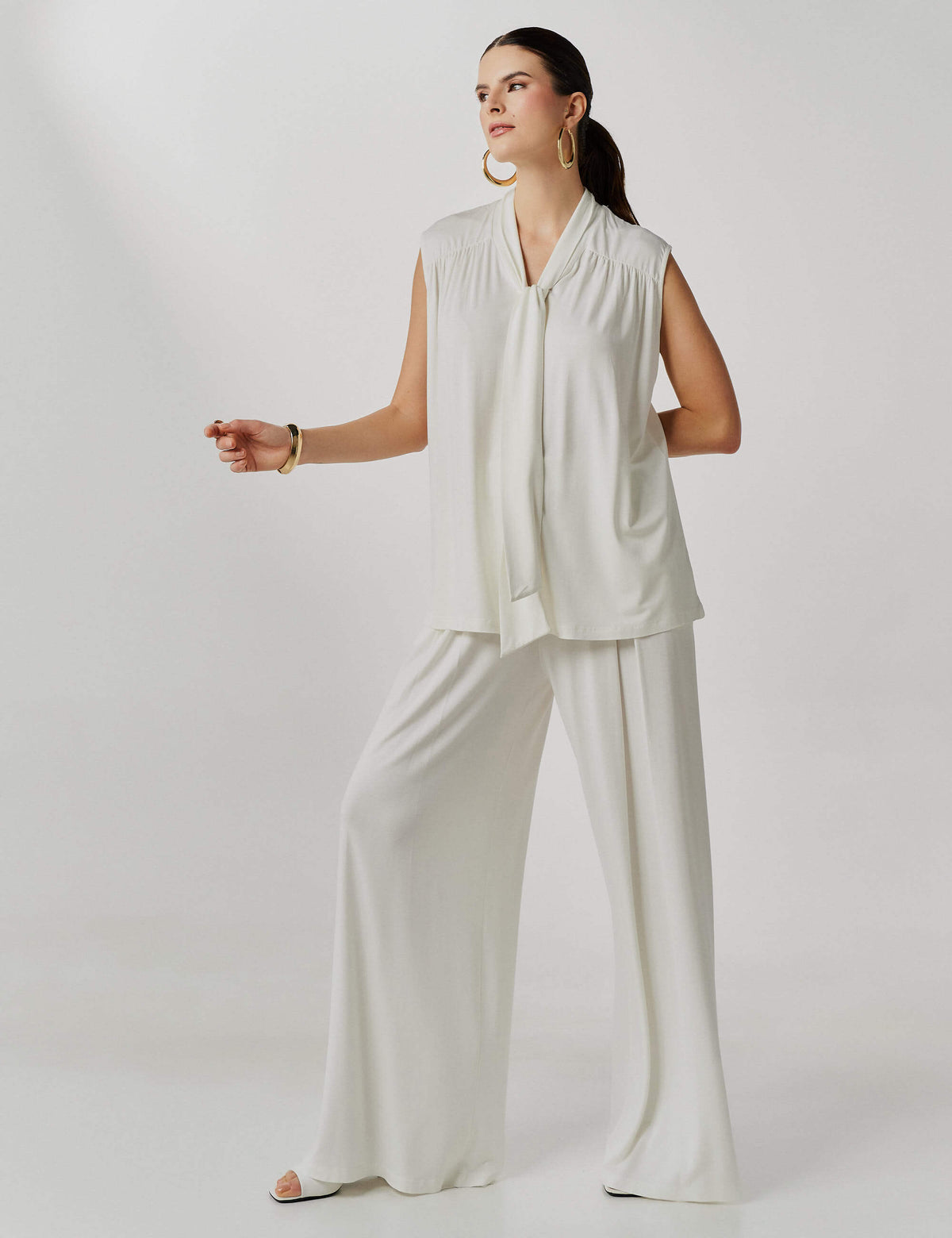 Conjunto Vika Off White