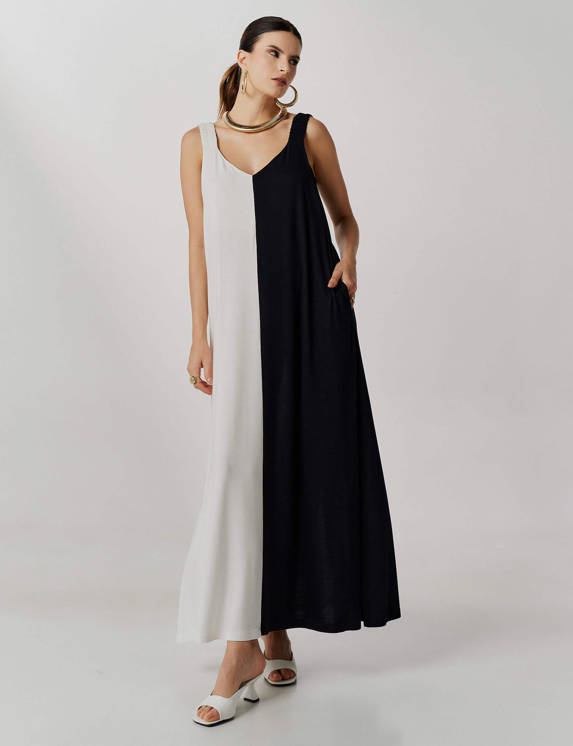 Vestido Valtera Preto/ Off White