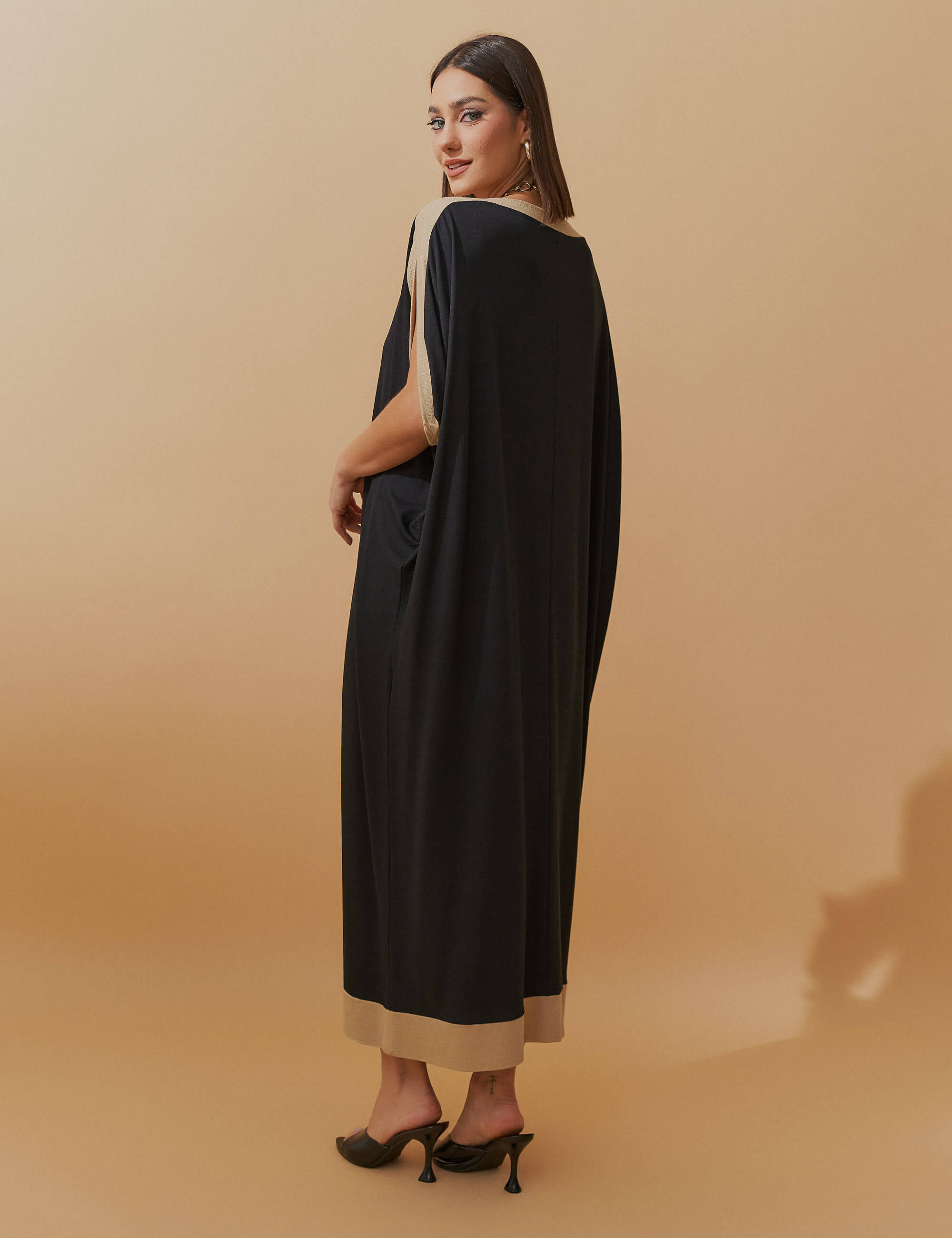 Vestido Vicenza Abby Preto/ Bege