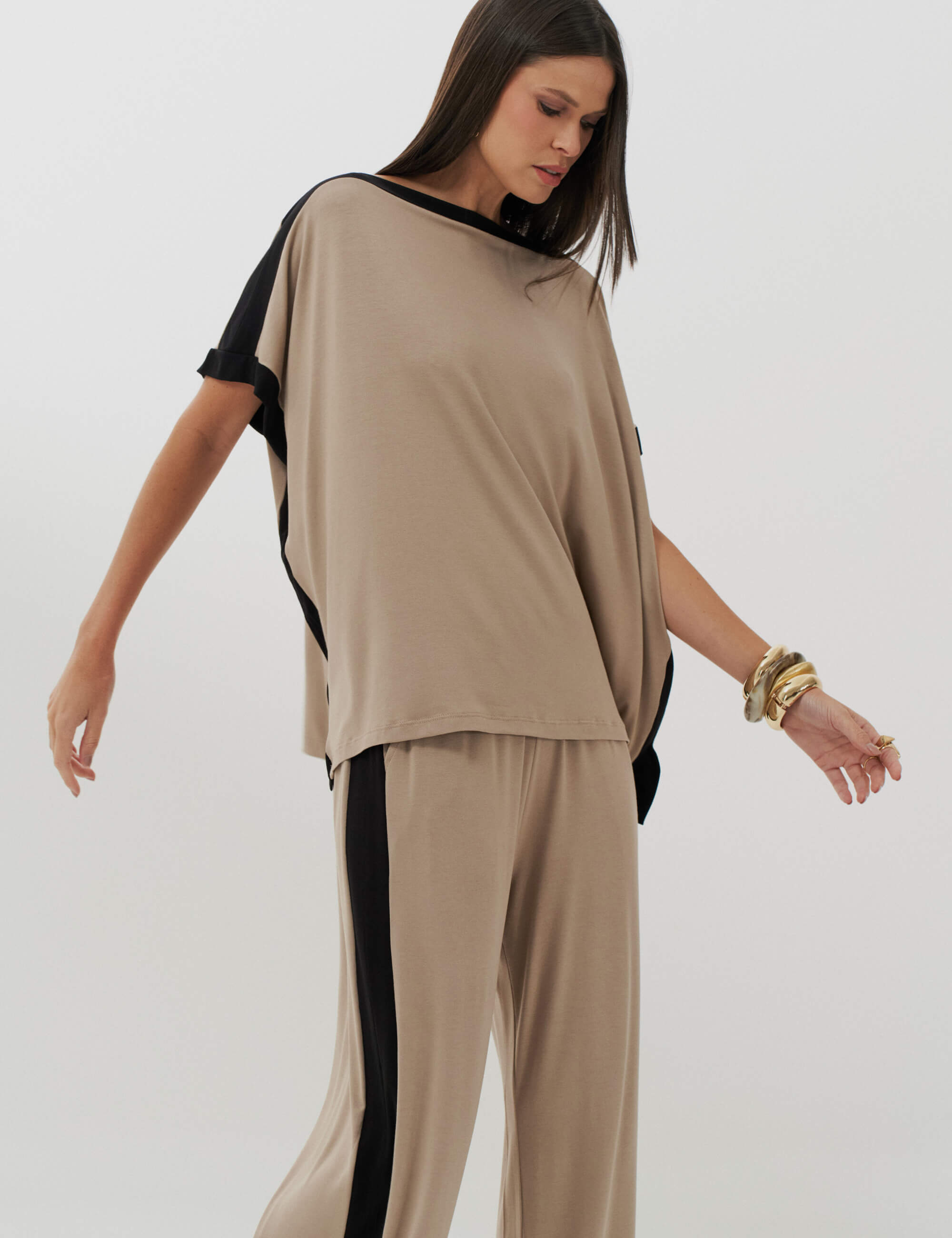 Conjunto Almira Taupe