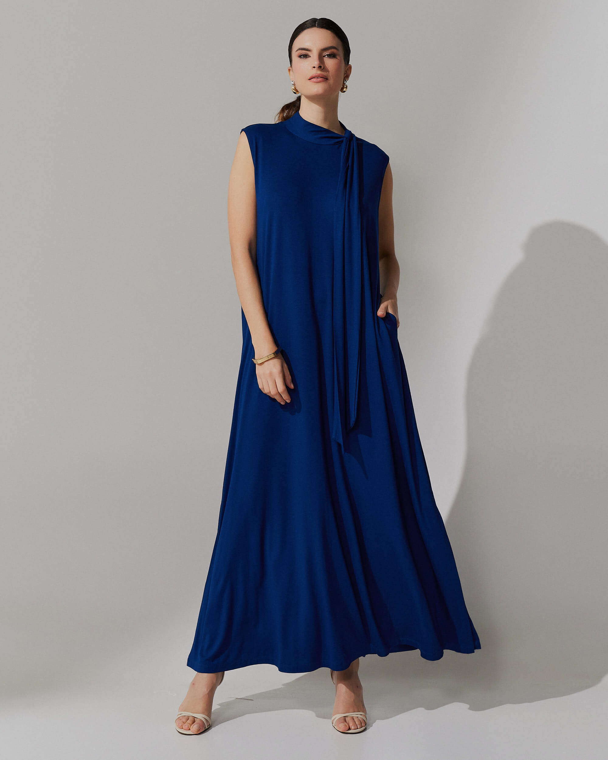 Vestido Aurea Azul Profundo