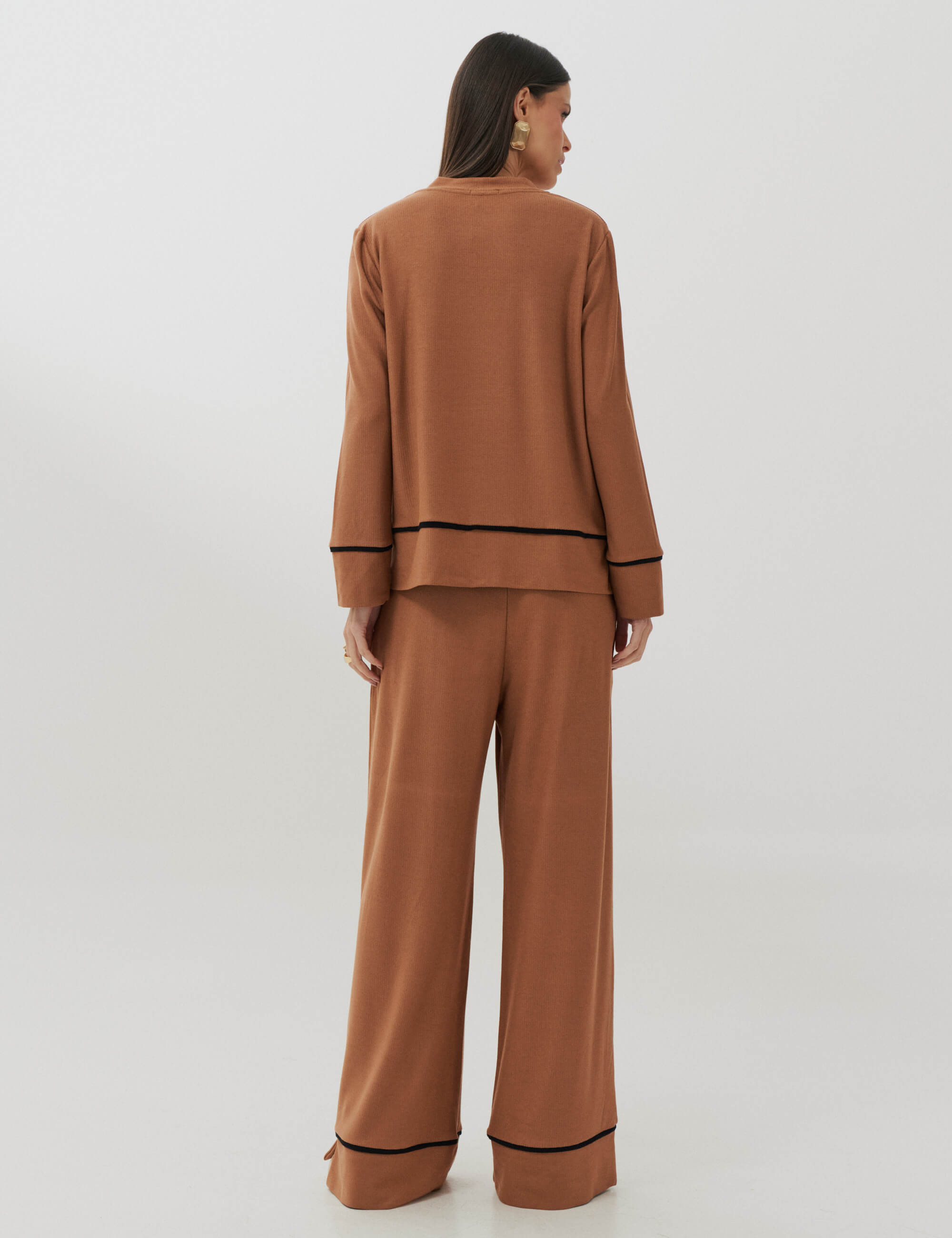 Conjunto Copenhagem Carina Mocha Mousse
