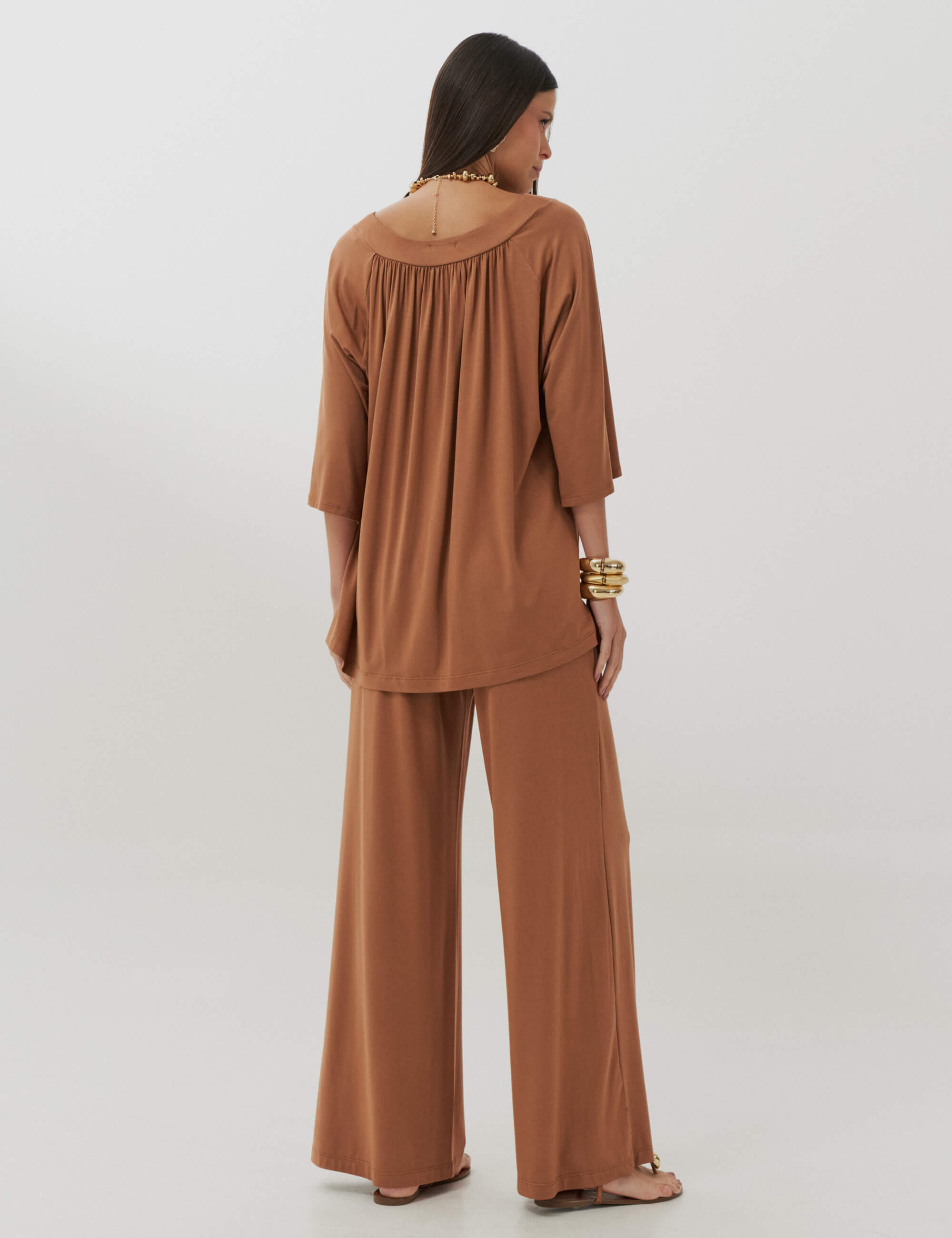 Conjunto Celeste  Mocha Mousse
